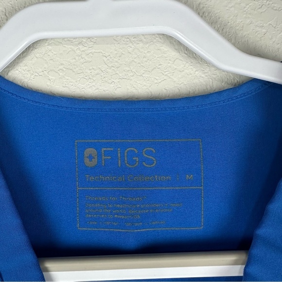 Figs Blue Casma Three Pocket Short Sleeve Scrub Medical Top Size Medium - Picture 3 of 5